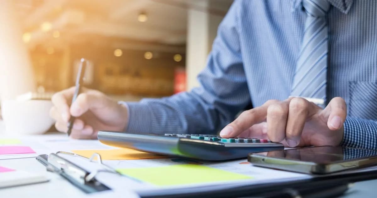 Poradce zdarma? Nejdražší služba, kterou si kdy objednáte